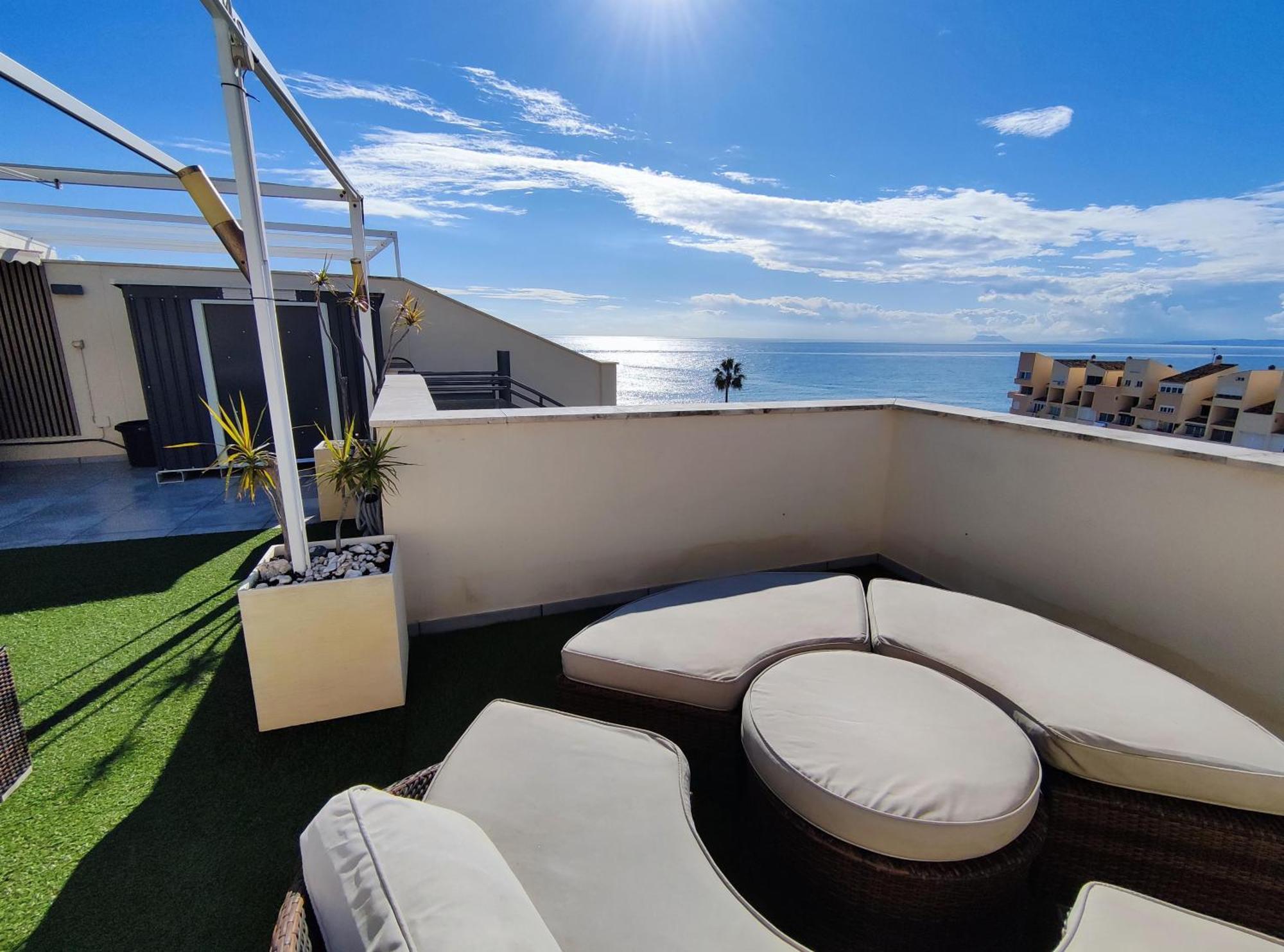 Luxury Duplex Infinity Pool Ehhouse Apartment Estepona Exterior photo
