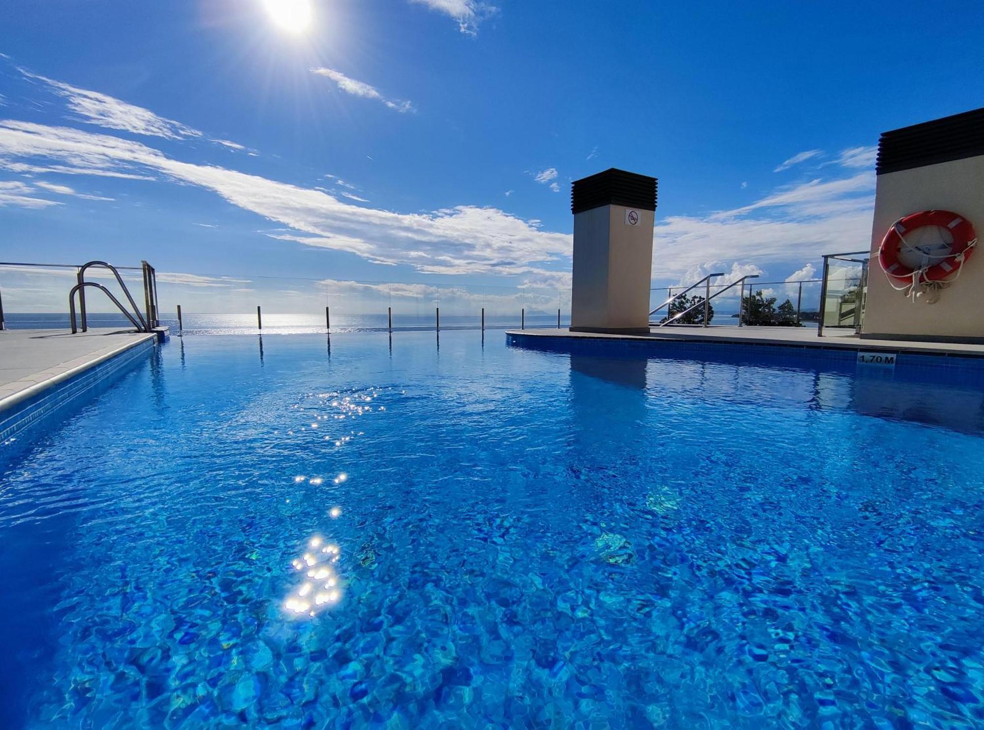 Luxury Duplex Infinity Pool Ehhouse Apartment Estepona Exterior photo
