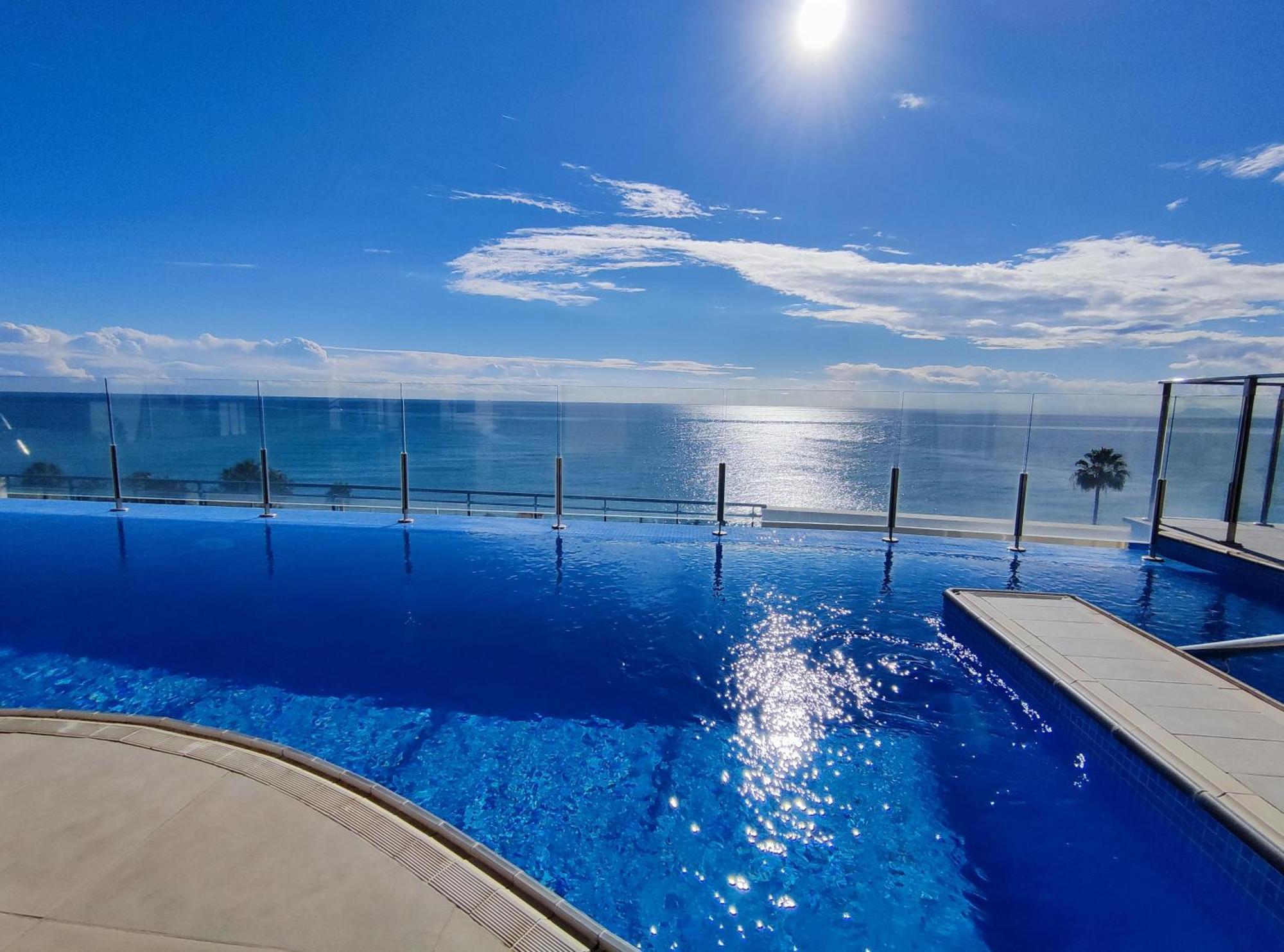 Luxury Duplex Infinity Pool Ehhouse Apartment Estepona Exterior photo